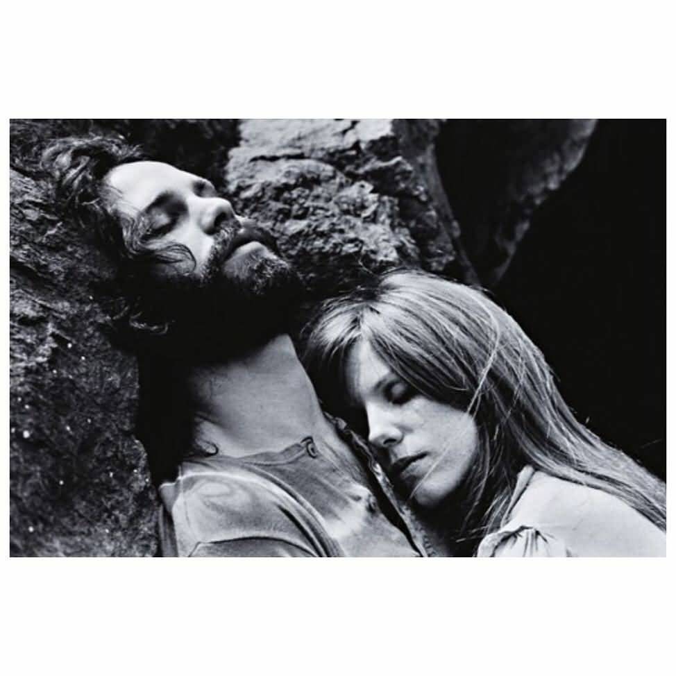 Some Rare Pictures Of Jim Morrison with Girlfriend Pamela Courson 35