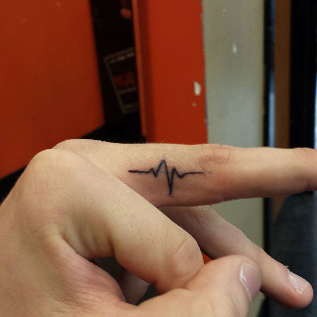 Fantastic Simple Heartbeat Black Ink Tattoo For Men Finger