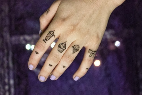 Nice Grey Ink Finger Knuckle Tattoo For Beautiful Girl