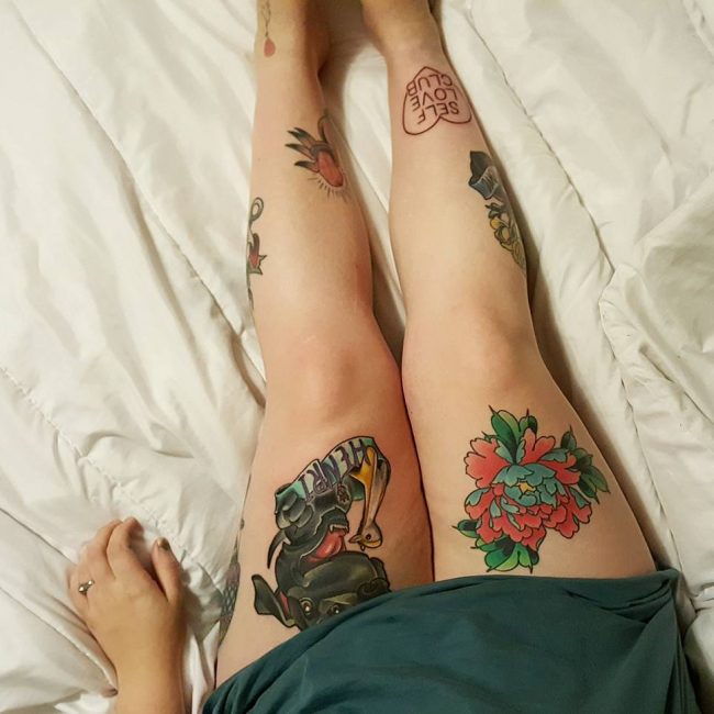 55 Sensual Thigh Tattoos Design For Cute Girls