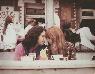 Some Rare Pictures Of Jim Morrison with Girlfriend Pamela Courson 41