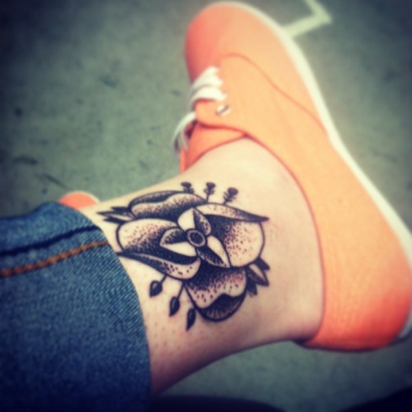 Charming Ankle Tattoos Designs Photo